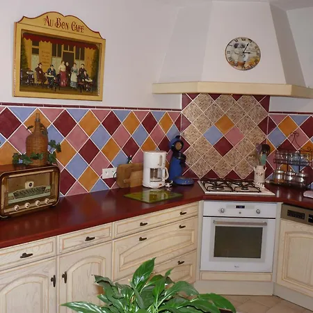Hameau Paisible Ardouane, A Cote Voie Verte Feriehus Riols