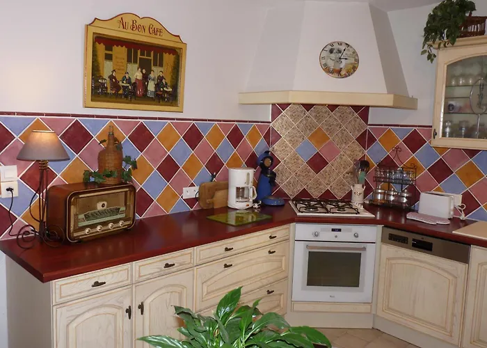 Hameau Paisible Ardouane, A Cote Voie Verte Ferienhaus Riols