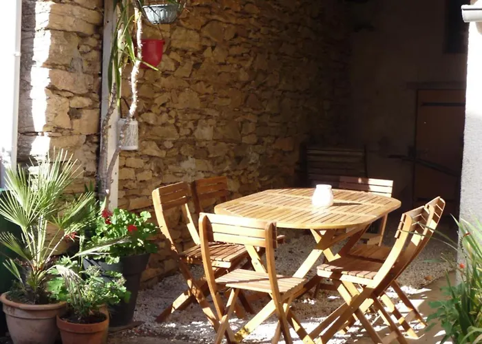 Hameau Paisible Ardouane, A Cote Voie Verte Ferienhaus Riols