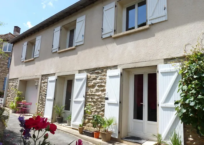 Hameau Paisible Ardouane, A Cote Voie Verte Ferienhaus